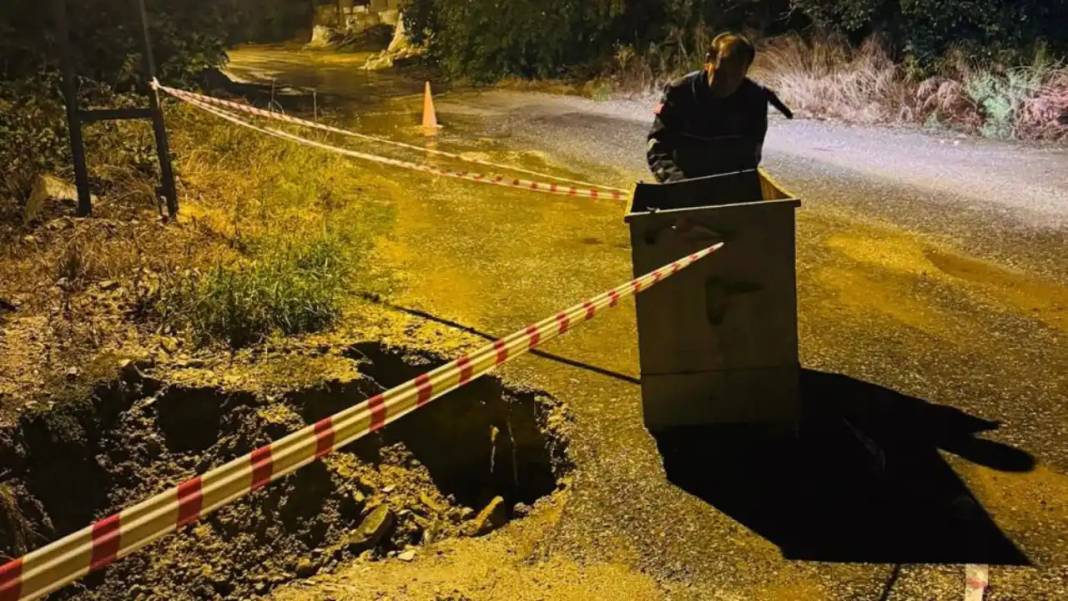 Alanya’da Gece Boyu Yağmur Mesaisi 4